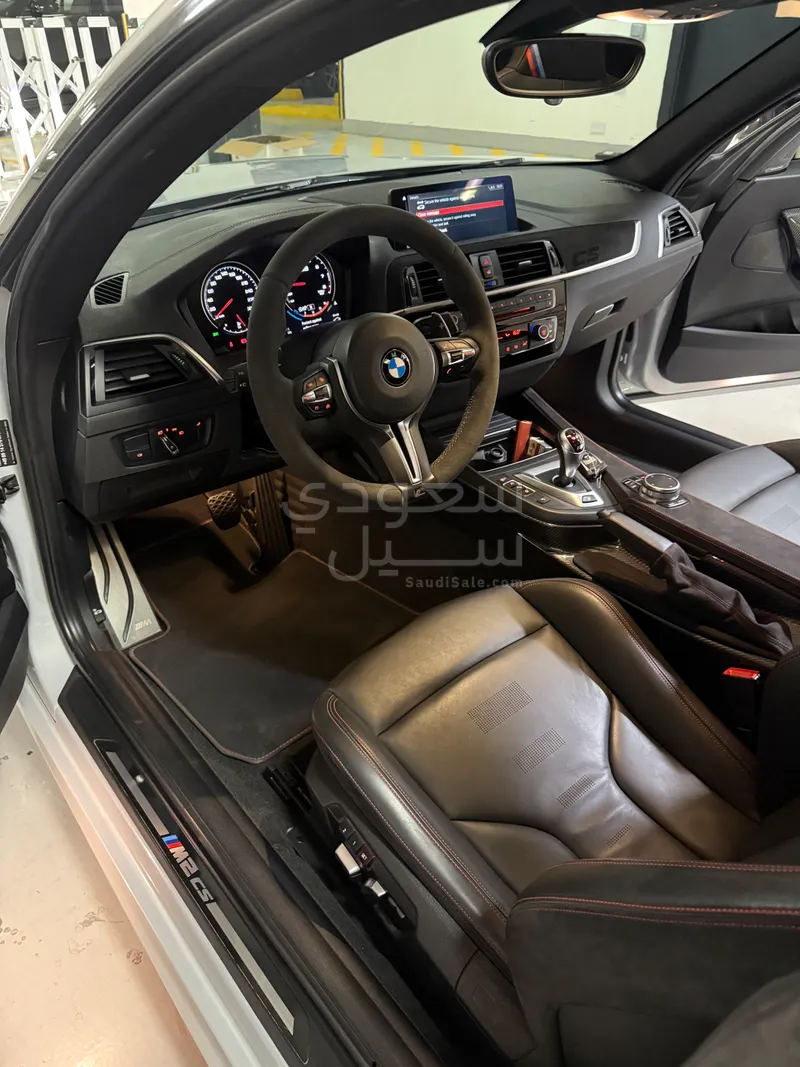 2020 بي ام دبليو الفئة ام إم2 سي إس