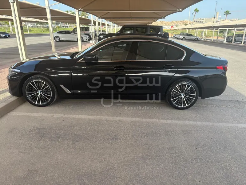 2023 بي ام دبليو الفئة الخامسة 520 أي