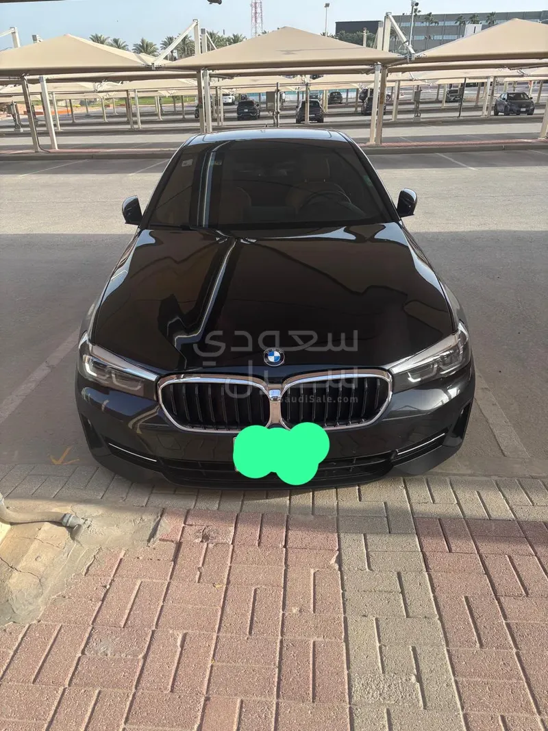 2023 بي ام دبليو الفئة الخامسة 520 أي
