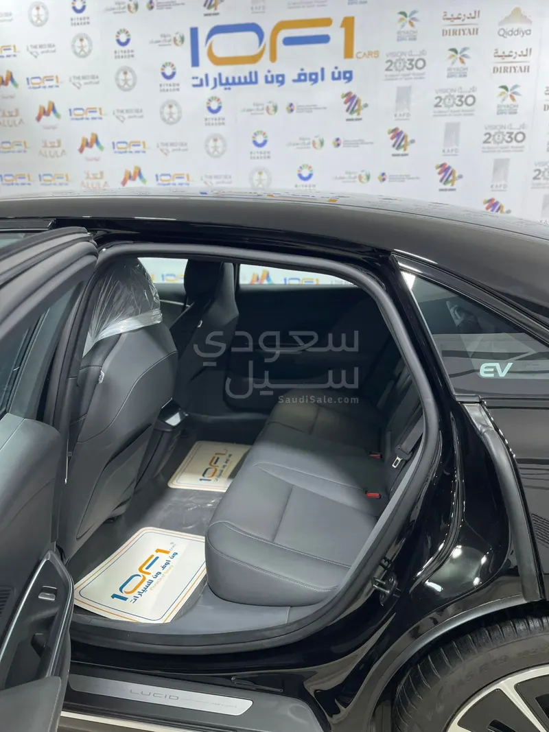 2024 لوسيد اير بيور
