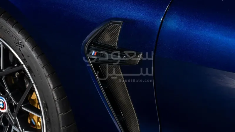 2023 بي ام دبليو الفئة ام إم 8 كومبيتيشن