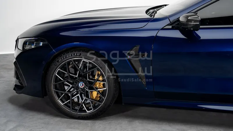 2023 بي ام دبليو الفئة ام إم 8 كومبيتيشن