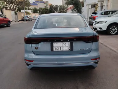 2025 جيلي امجراند اكس7