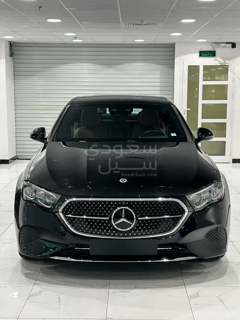 2025 مرسيدس - بنز إي 200