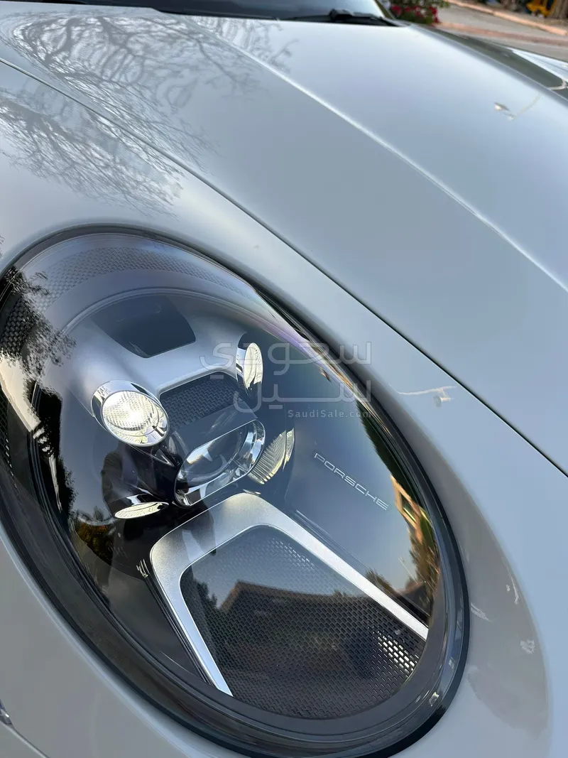 2022 بورش 911 كاريرا اس
