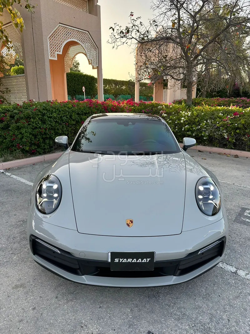 2022 بورش 911 كاريرا اس