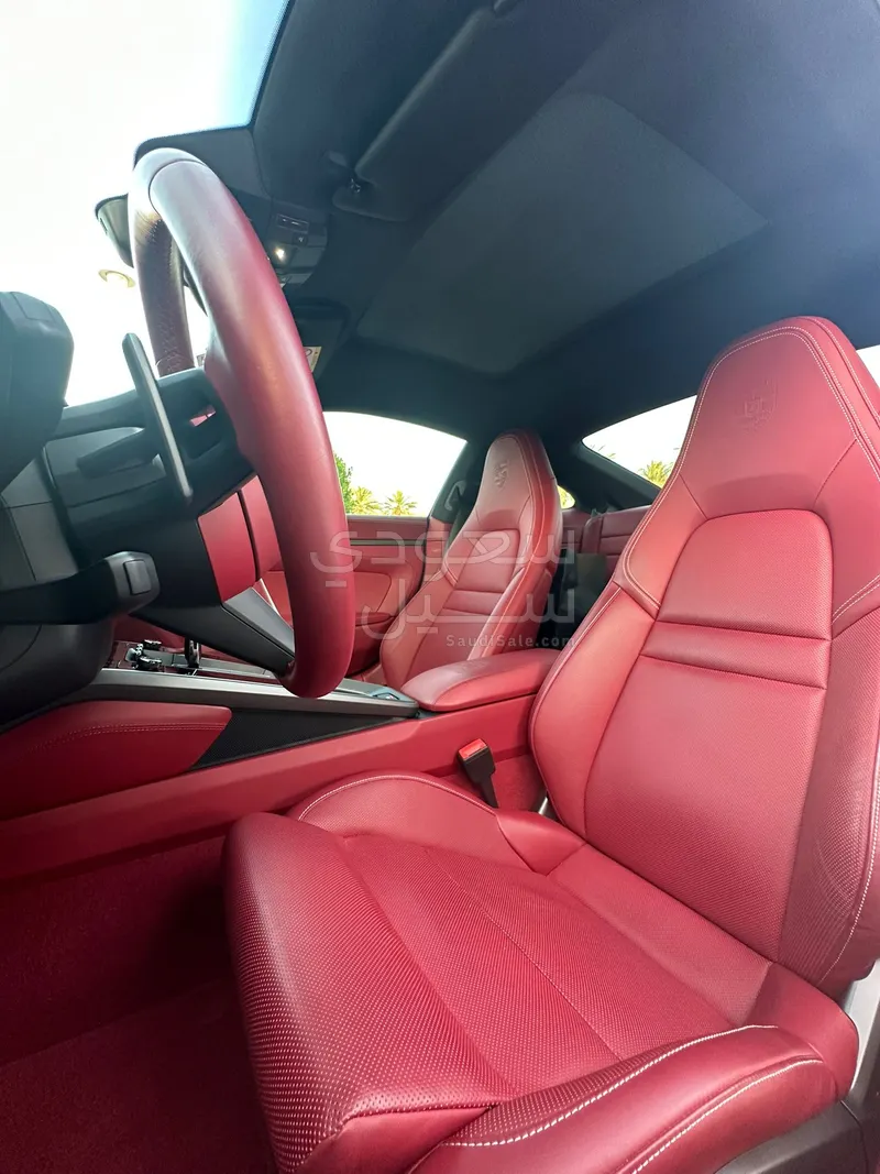 2022 بورش 911 كاريرا اس