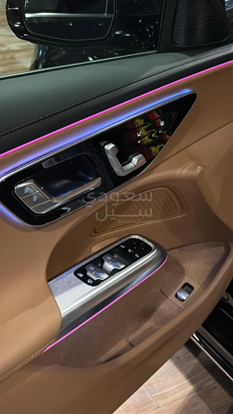 2025 مرسيدس - بنز إي 200