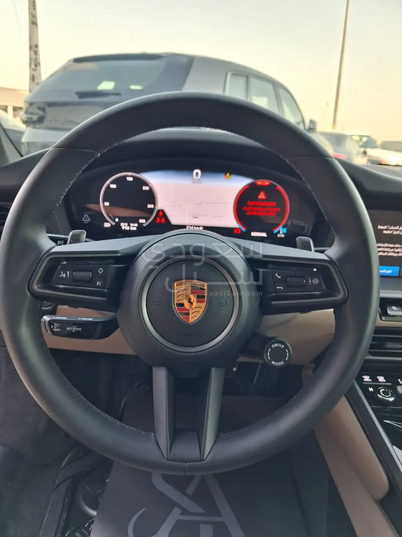 2025 بورش 911 كاريرا 911 توربو