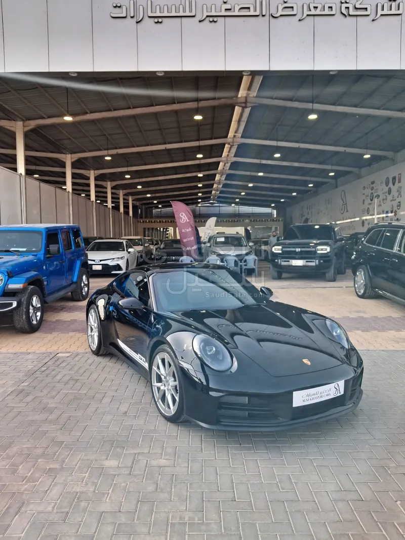 2025 بورش 911 كاريرا 911 توربو