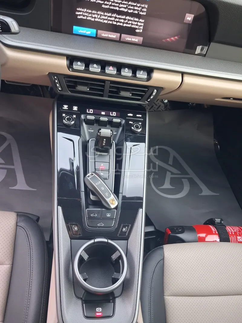 2025 بورش 911 كاريرا 911 توربو