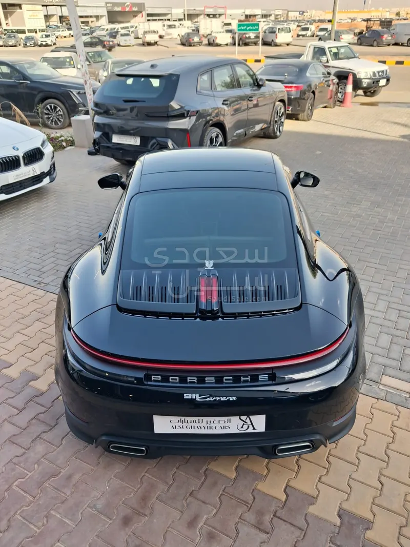 2025 بورش 911 كاريرا 911 توربو