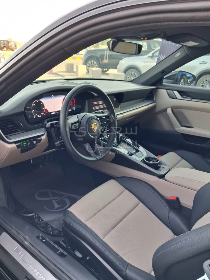 2025 بورش 911 كاريرا 911 توربو