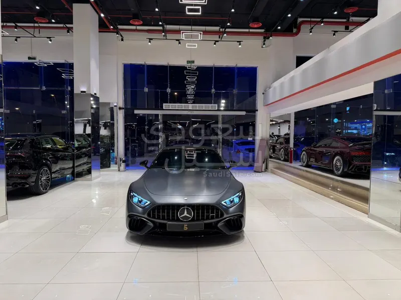 2025 مرسيدس - بنز إس إل 63 أي إم جي
