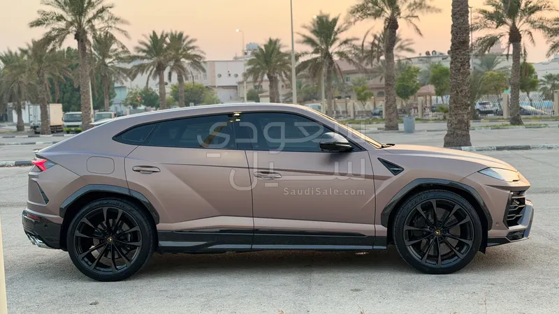 2019 لمبرجيني اوروس