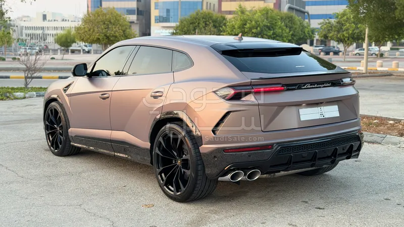 2019 لمبرجيني اوروس