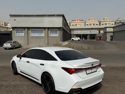 2020 تويوتا افالون تورينج
