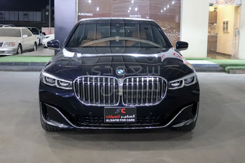 2020 بي ام دبليو الفئة السابعة 730 إل أي