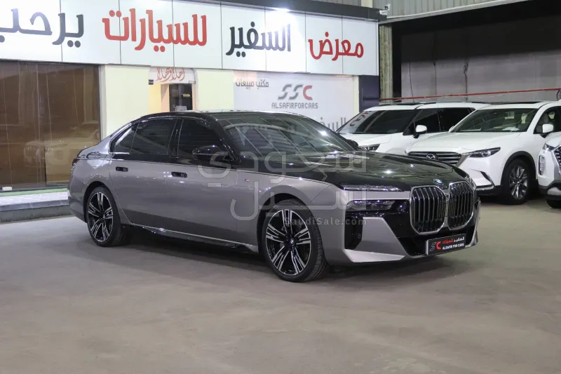 2024 بي ام دبليو الفئة السابعة 740 إل أي