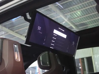 2024 بي ام دبليو الفئة السابعة 740 إل أي