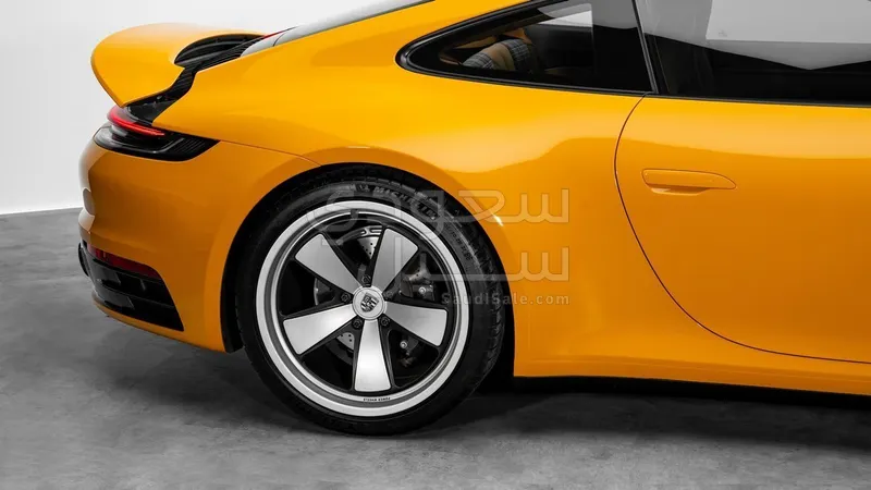 2024 بورش 911 كاريرا تي