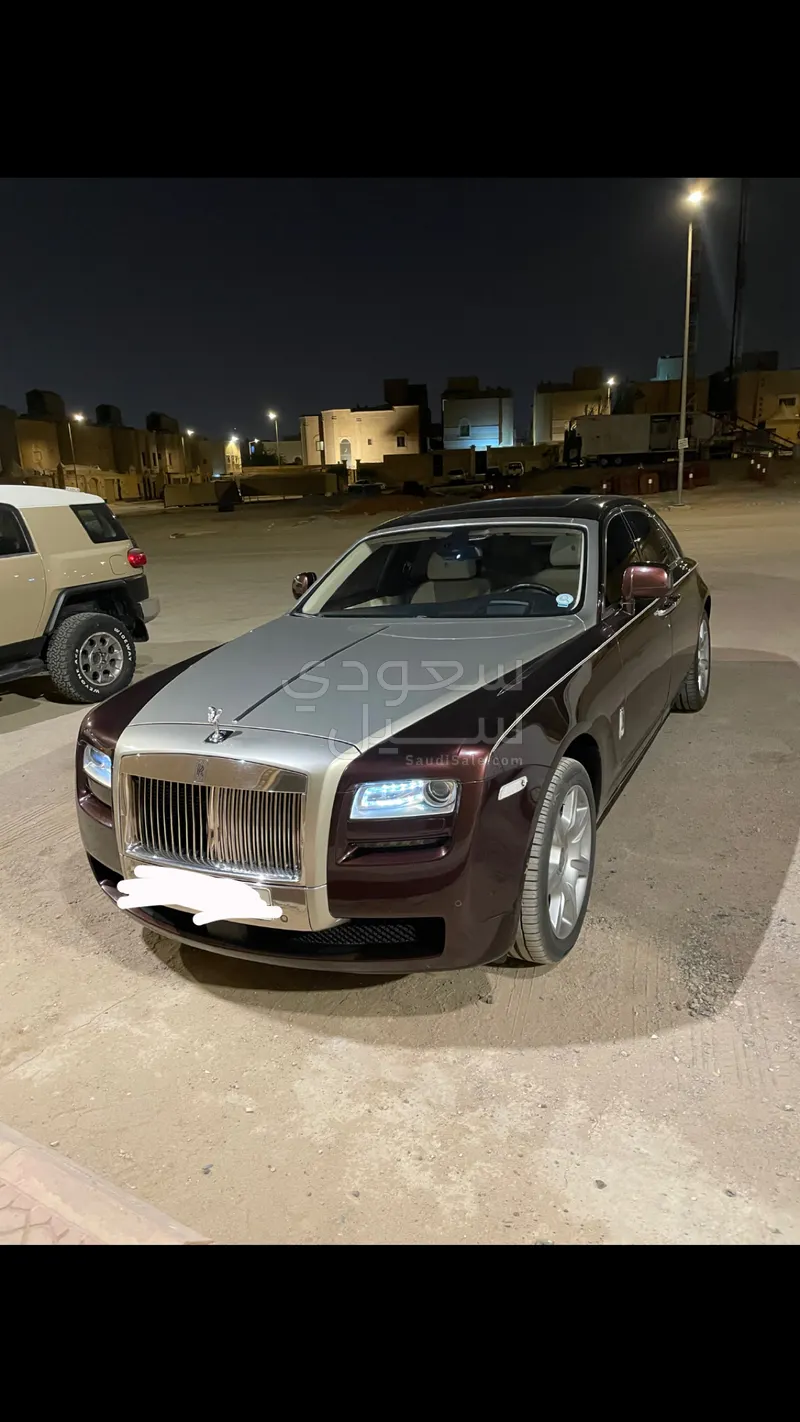2010 رولز رويس قوست بيسبوك