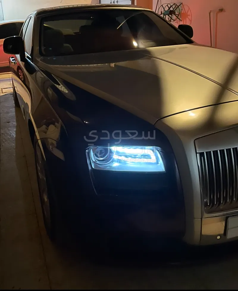 2010 رولز رويس قوست بيسبوك