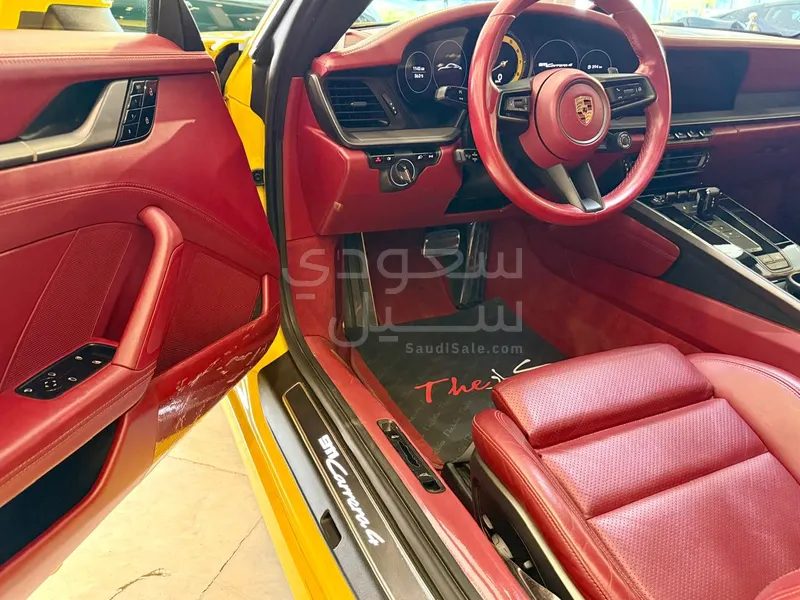 2020 بورش 911 كاريرا 4