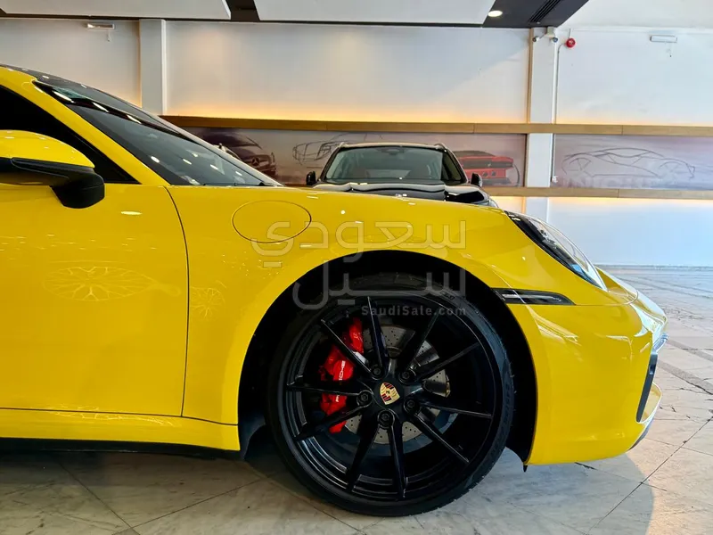 2020 بورش 911 كاريرا 4