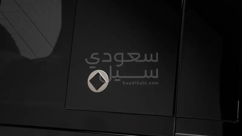 2026 لاند روفر ديفيندر اوكتا