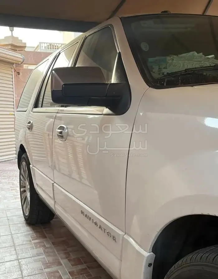 2015 لنكولن نافيكيتر بريزدينشال