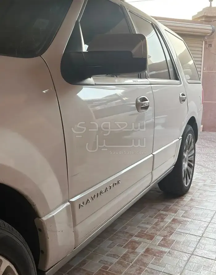 2015 لنكولن نافيكيتر بريزدينشال