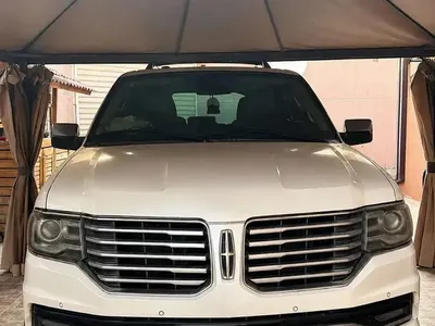 2015 لنكولن نافيكيتر بريزدينشال