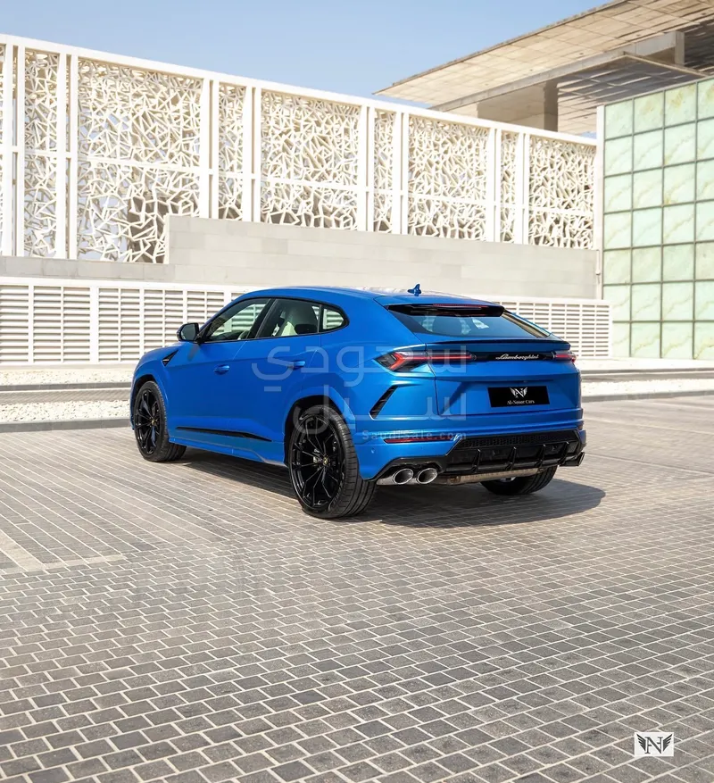2022 لمبرجيني اوروس