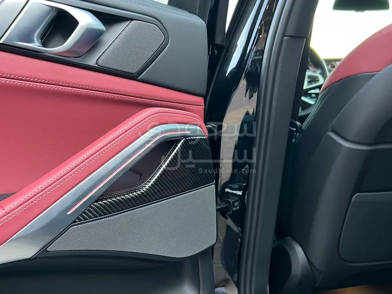 2024 BMW X Series 6 M