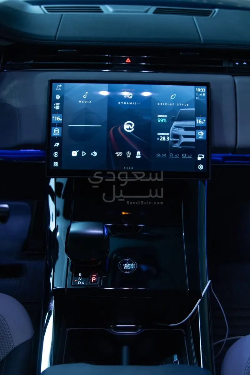 2025 لاند روفر رينج روفر سبورت اس في