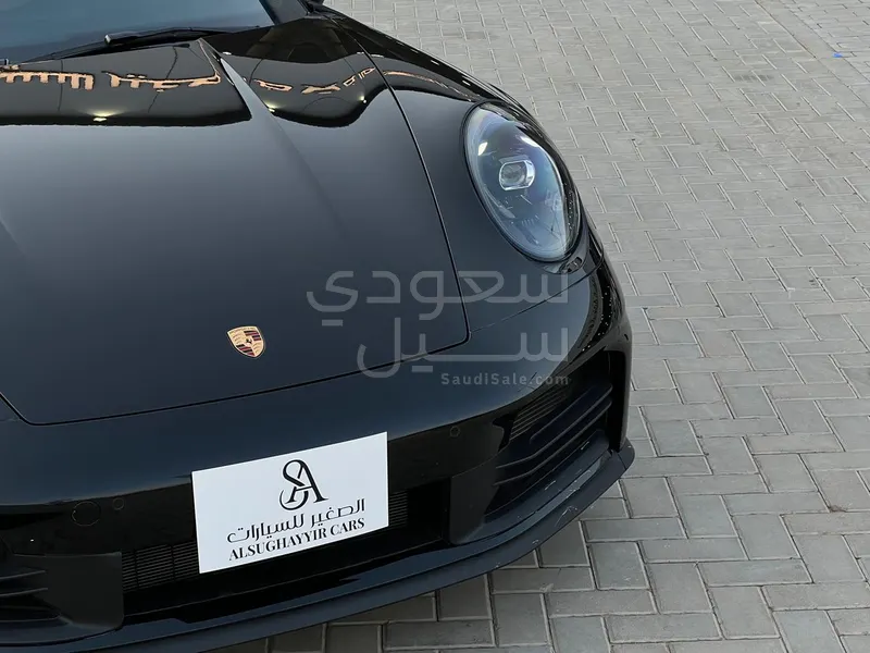 2025 Porsche 911 Carrera