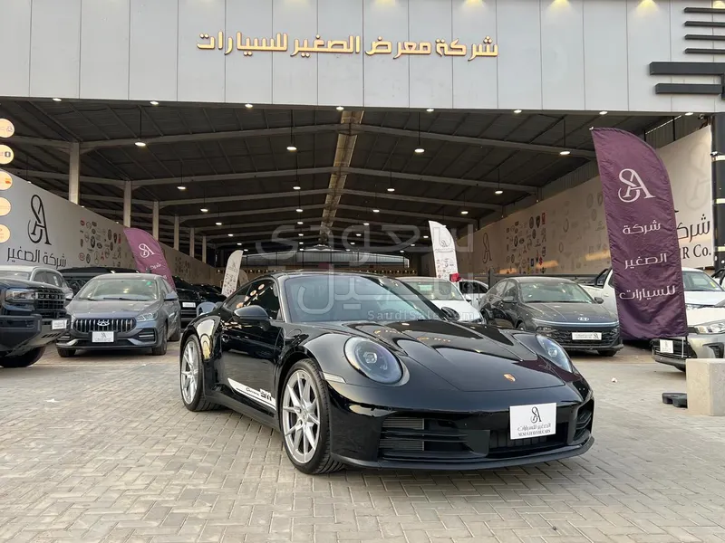 2025 Porsche 911 Carrera
