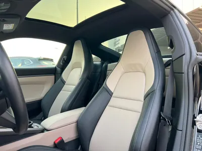 2025 Porsche 911 Carrera