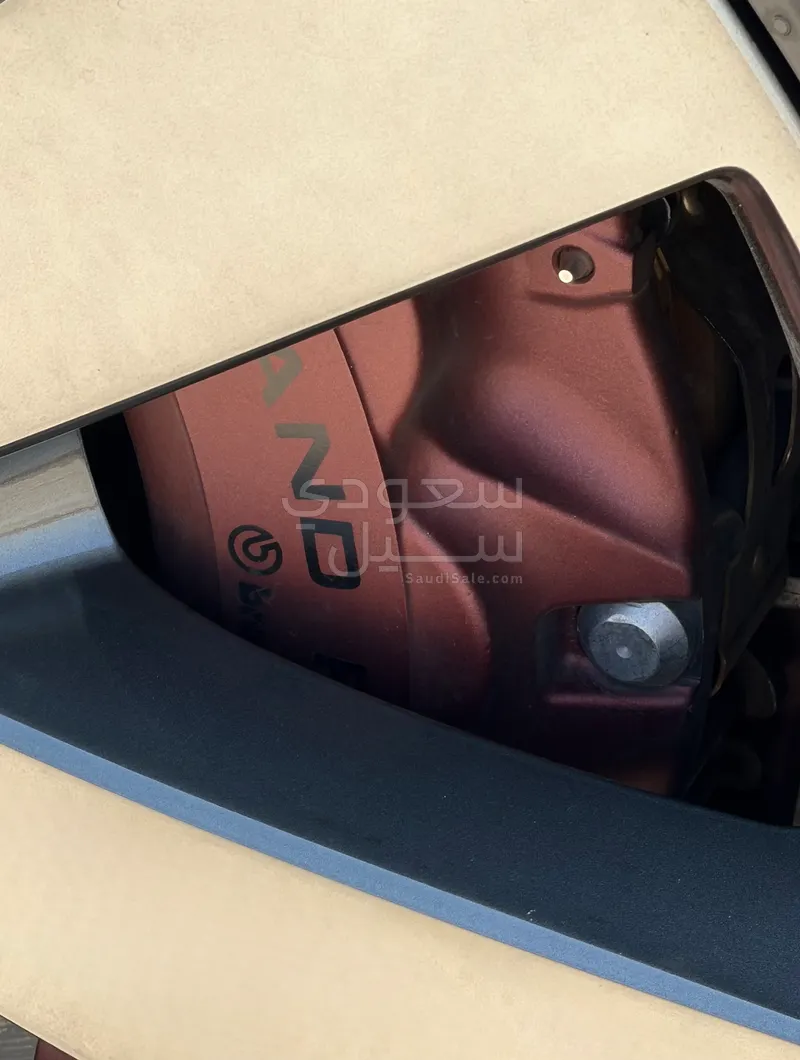 2026 لاند روفر ديفيندر V8 P525 ادشن