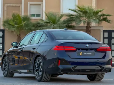 2027 بي ام دبليو الفئة الخامسة 520 أي إم كت