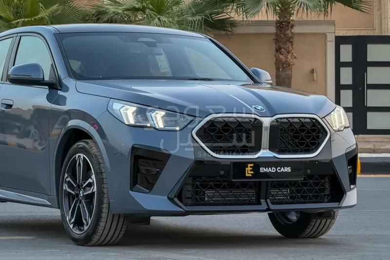 2027 بي ام دبليو الفئة اكس 2