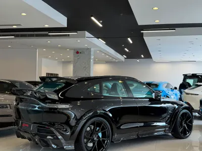 2021 استون مارتن دي بي اكس 550