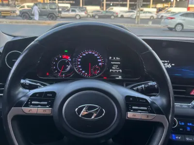 2021 هيونداي النترا