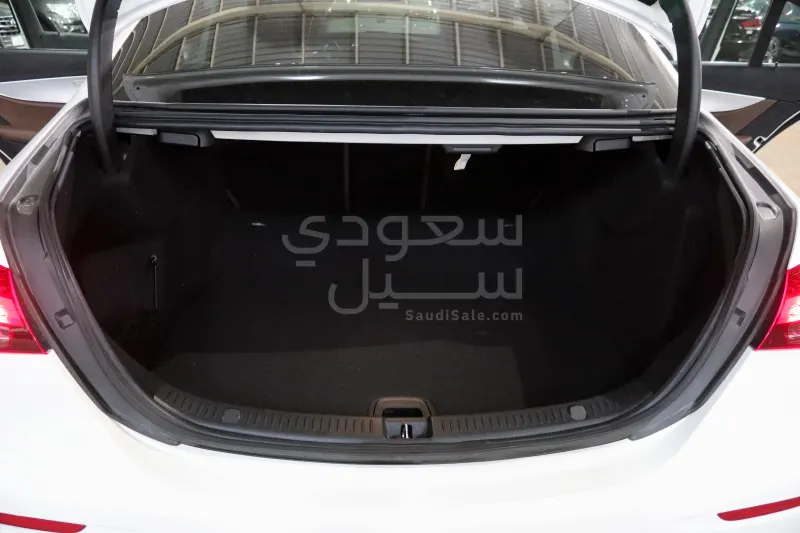 2021 مرسيدس - بنز إي 350