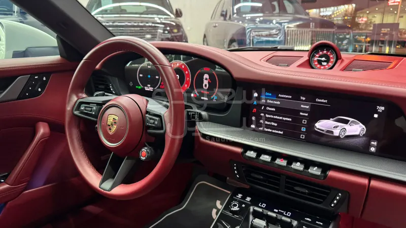 2025 بورش 911 كاريرا