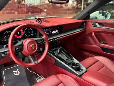 2025 بورش 911 كاريرا