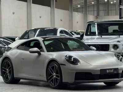2025 بورش 911 كاريرا