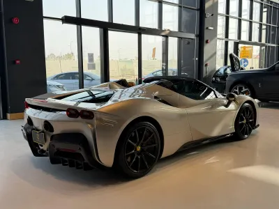 2022 فيراري اس اف 90 سبايدر