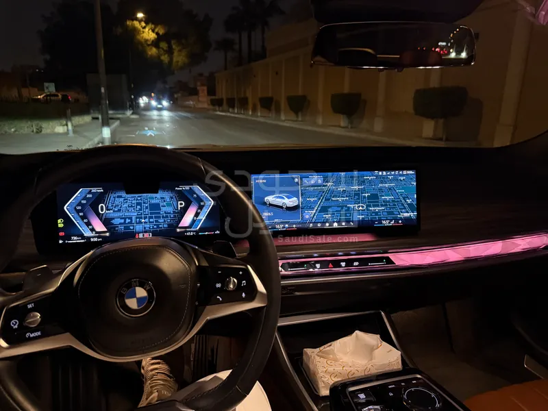 2023 بي ام دبليو الفئة السابعة 735 إل أي